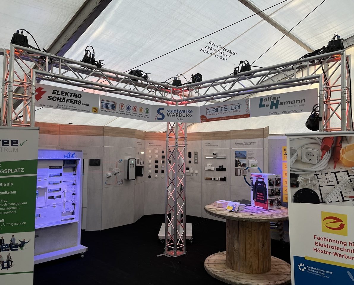 Traverse als Messestand, beleuchtet, Handwerk
